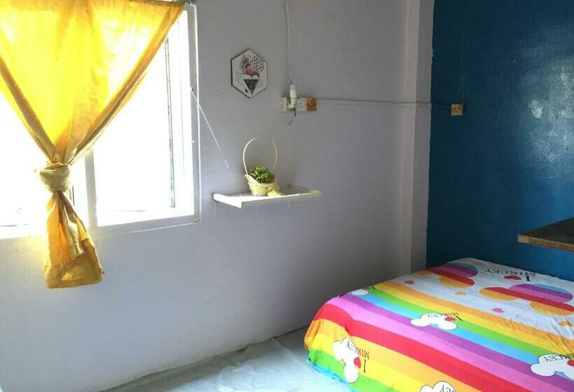 فندق Pesona Backpackers Inn