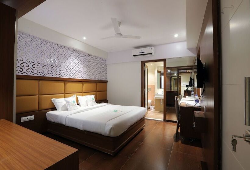 ホテル S3 Park, Ambernath