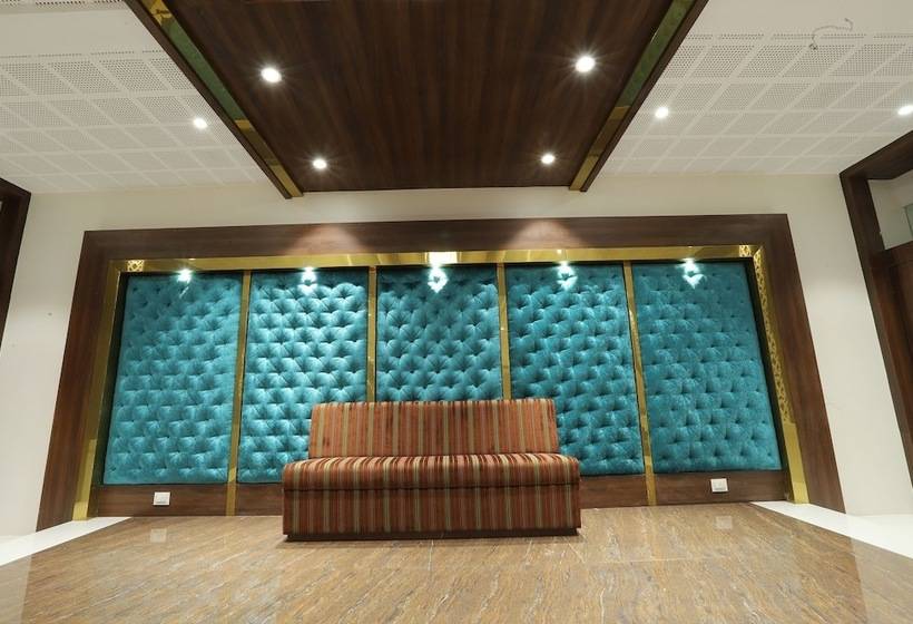 ホテル S3 Park, Ambernath