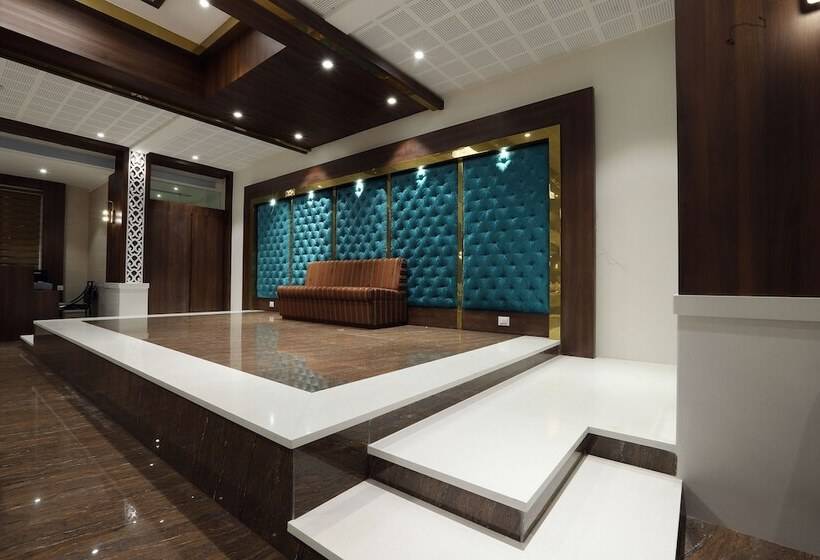 ホテル S3 Park, Ambernath