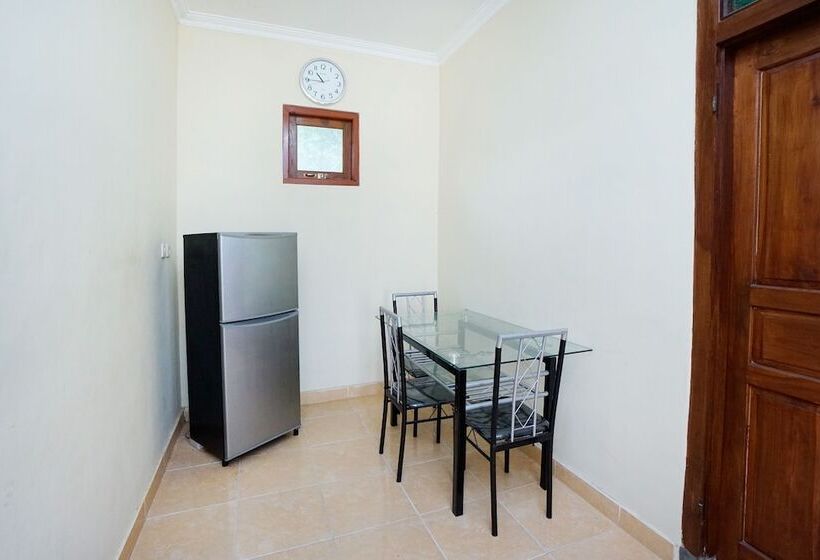 בית מלון כפרי Spot On 2653 Omah Mbah Lurah Syariah