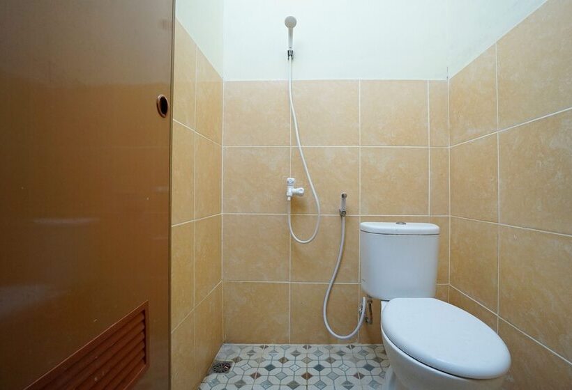 בית מלון כפרי Spot On 2653 Omah Mbah Lurah Syariah