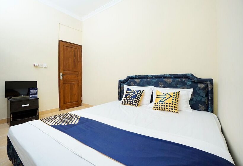 בית מלון כפרי Spot On 2653 Omah Mbah Lurah Syariah