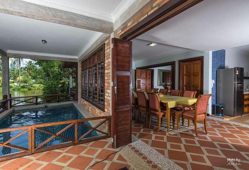 בית מלון כפרי Tanjung Inn