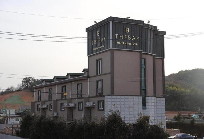 The Bay Hotel & Pool Villa