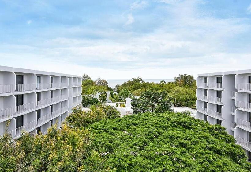 בית מלון כפרי The Standard Hua Hin