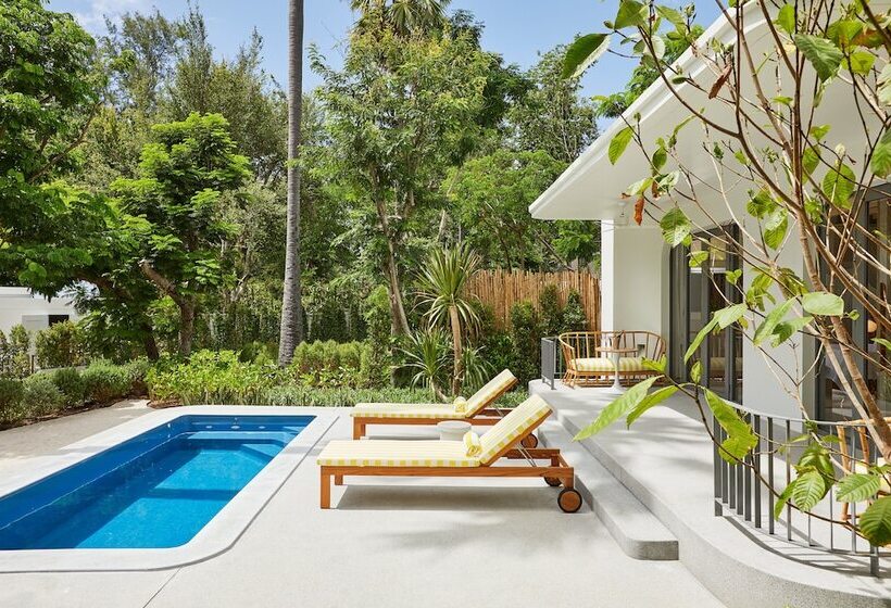 בית מלון כפרי The Standard Hua Hin