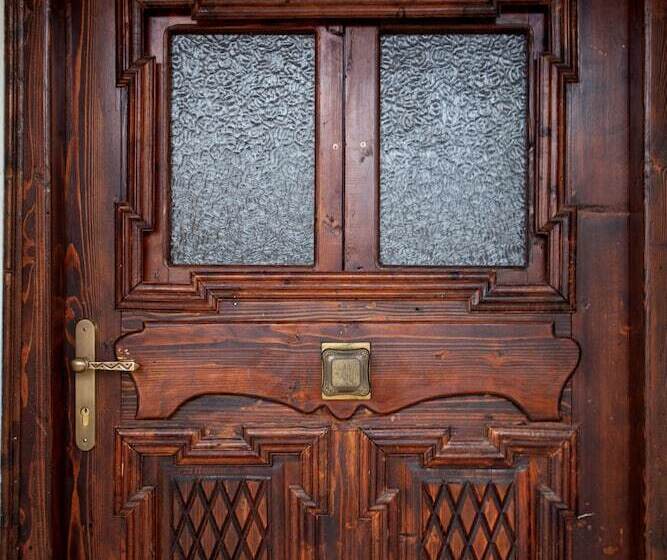 酒店 To Archontiko Guesthouse Villa