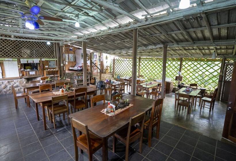 ホテル T.r.e.e.s Research Center And Eco Lodge