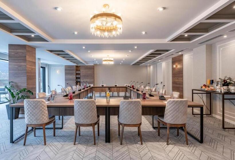 هتل Villa Mosavali