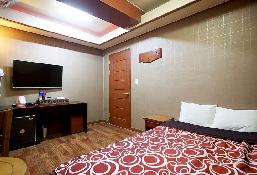 モーテル Chungju Plus