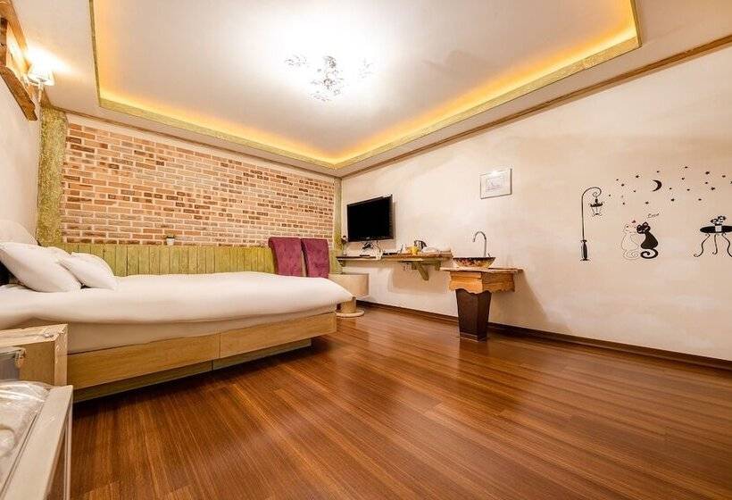 Motel The Seven Dwarfs In The Eumseong Forest