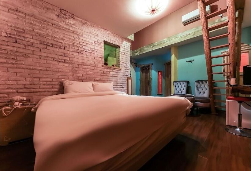 Motel The Seven Dwarfs In The Eumseong Forest