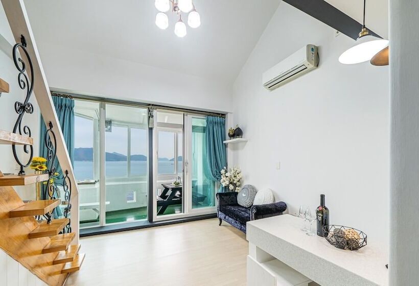 Namhae Opera House Pension