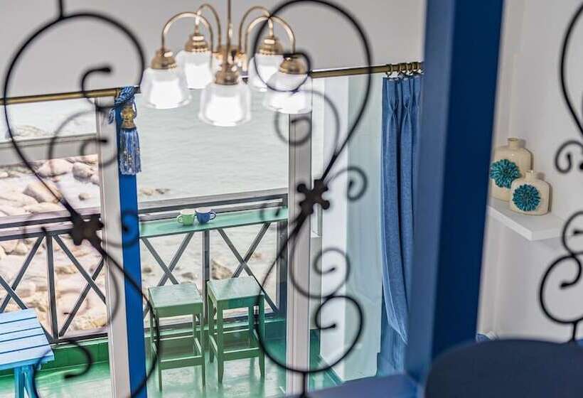 Namhae Opera House Pension