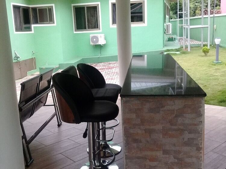 پانسیون 3a's Guest House