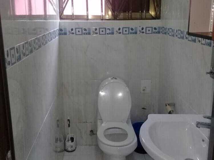 پانسیون 3a's Guest House