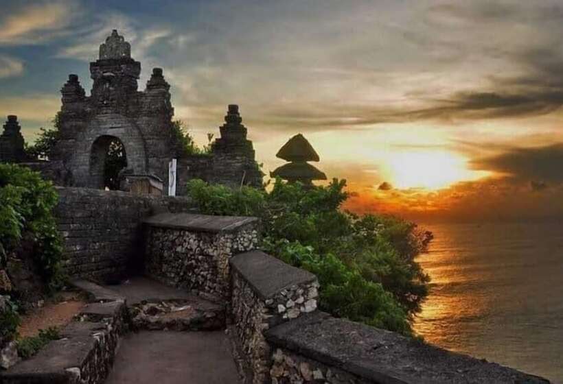 بنسيون Adi Abian Villas