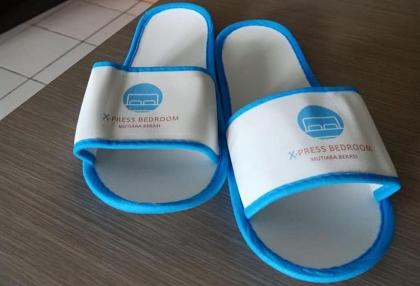 ペンション X Pressbedroom Mutiara Bekasi