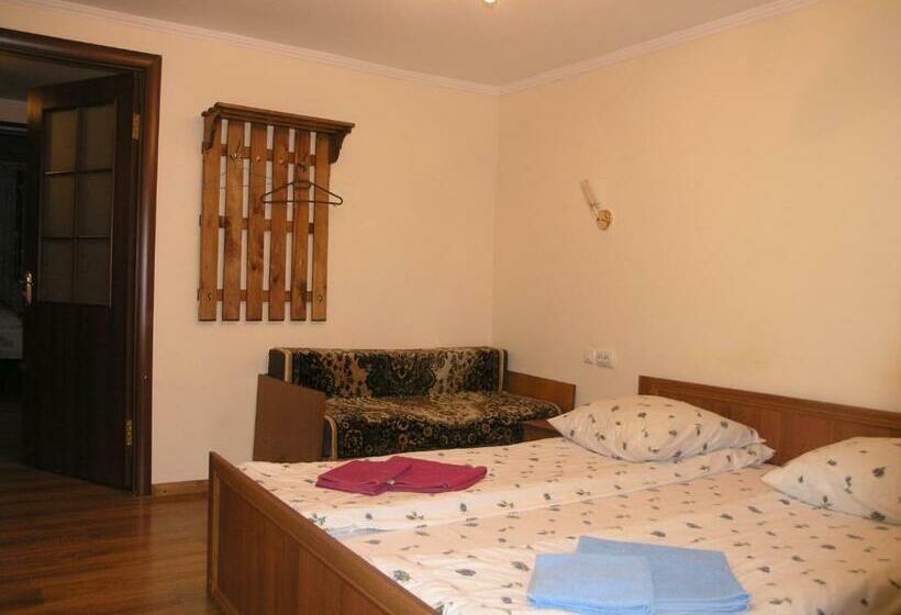 پانسیون Arnika Tatariv