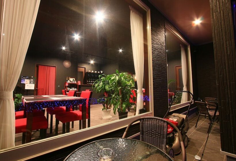 بنسيون Auberge Nanami