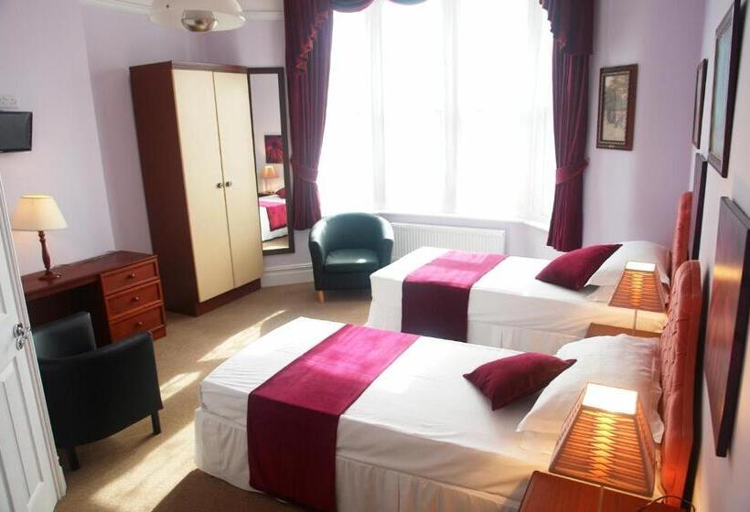 펜션 Filton Guest House