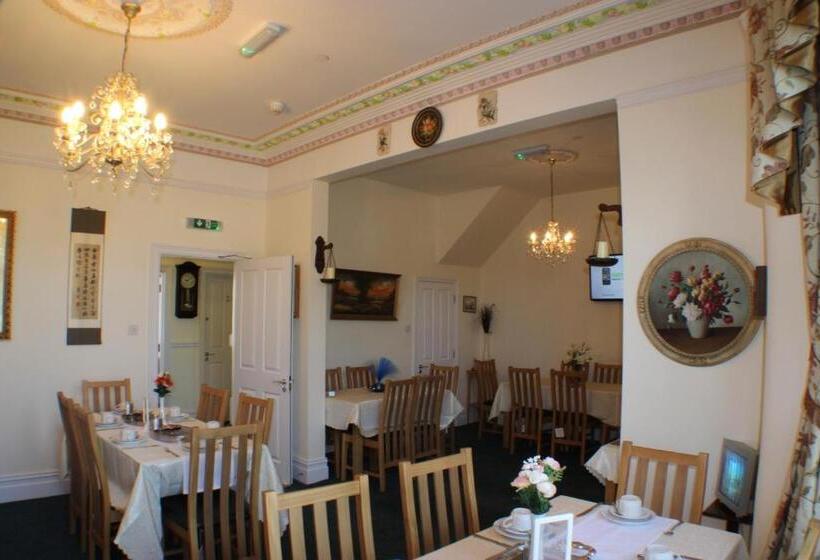 펜션 Filton Guest House