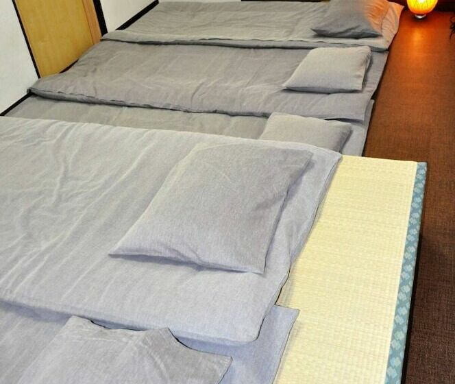 膳宿费 Flower House