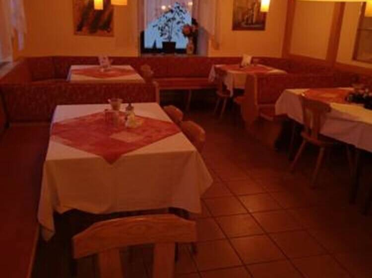 펜션 Gasthof Zum Falkenstein