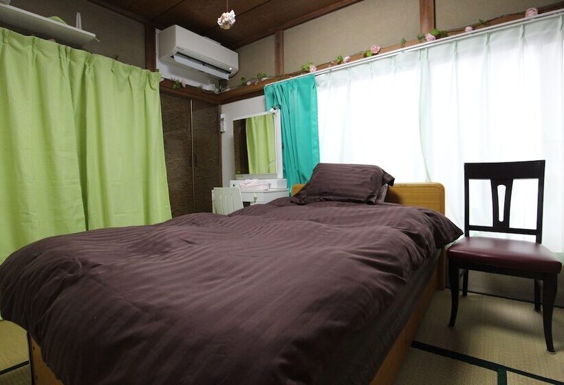 بنسيون Hilda Inn