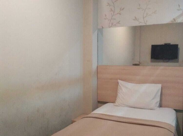 پانسیون Royal Guesthouse Bandar Lampung