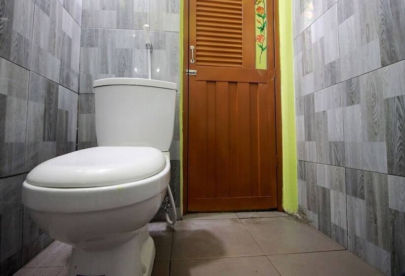 Spot On 2825 Hotel Mutiara