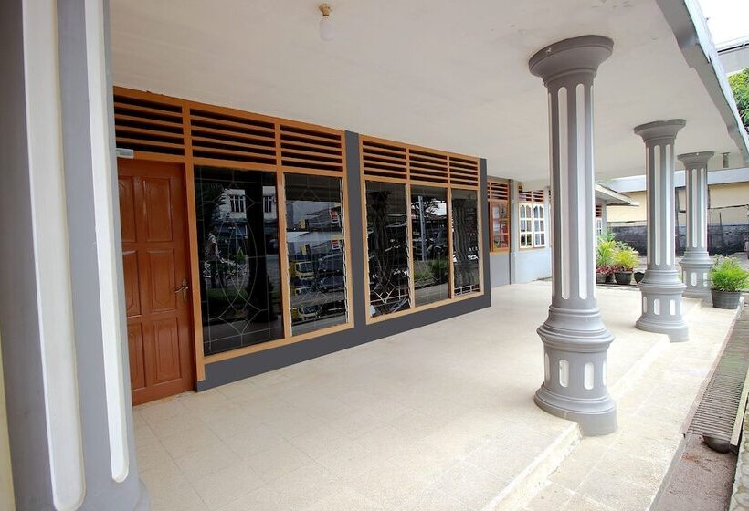 Spot On 2825 Hotel Mutiara