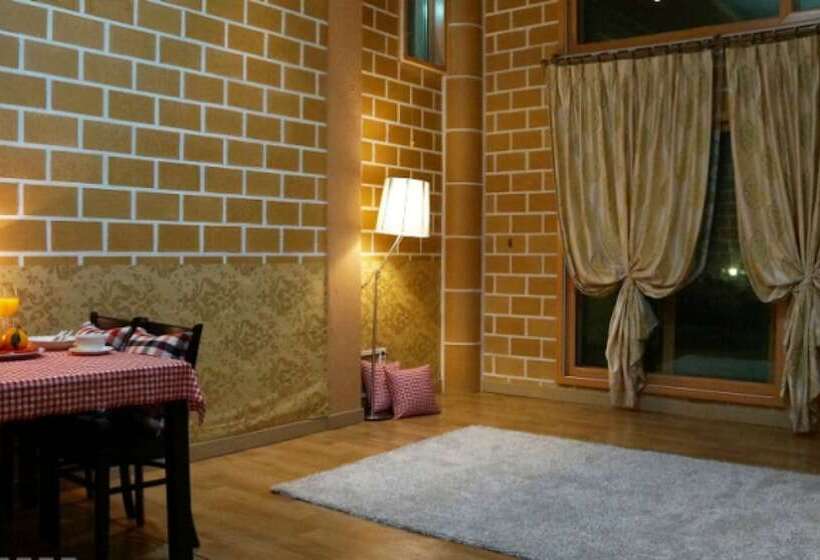 Taean Gomseom Hwangto Pension