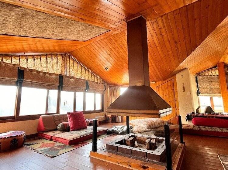 The Manor Luxury Apartments