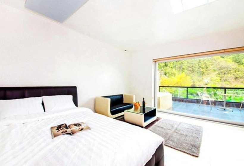Tongyeong Hue Spa Pension