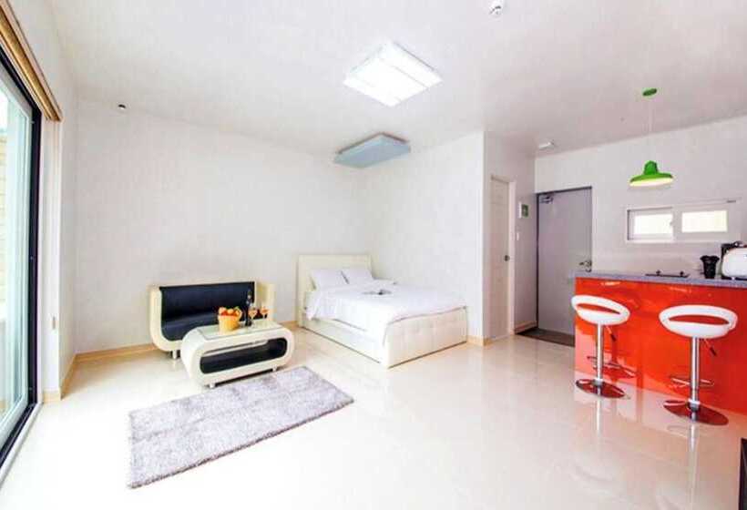 Tongyeong Hue Spa Pension