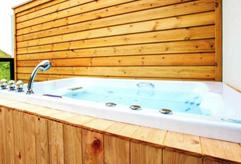 Tongyeong Hue Spa Pension