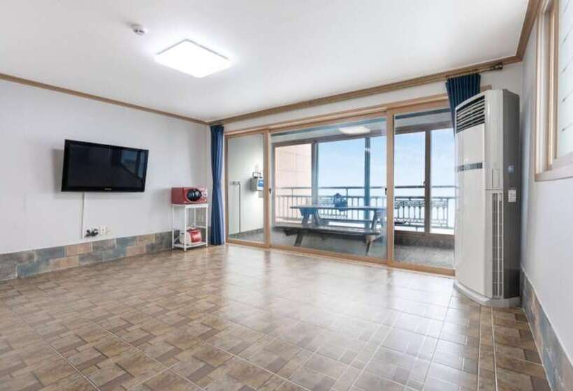 Yeongdeok Blue Ocean Tourist Pension