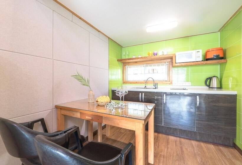 Yeosu Noeul Walk Pet Pension