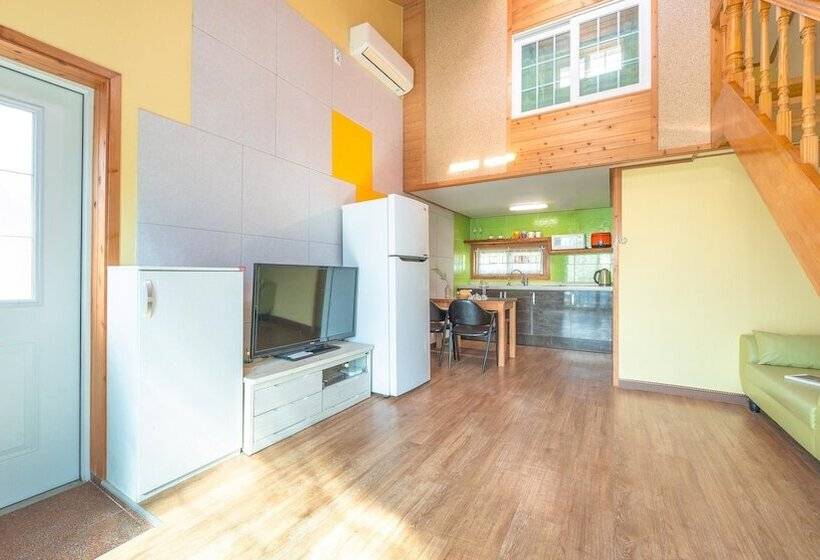 Yeosu Noeul Walk Pet Pension