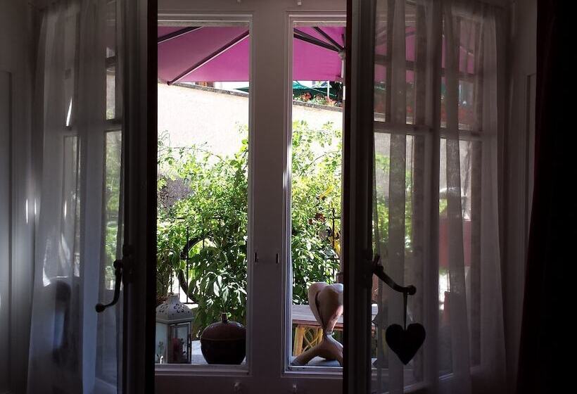 בית מלון כפרי Au Soleil De Gruyères Chez Chantal