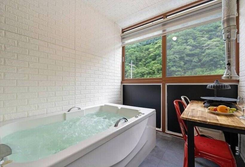 酒店 Maidu Pension