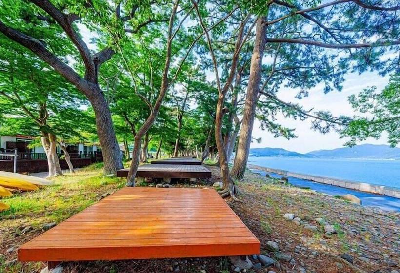 בית מלון כפרי Namhae Dream Pension