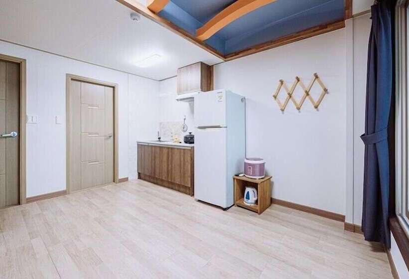 בית מלון כפרי Namhae Dream Pension