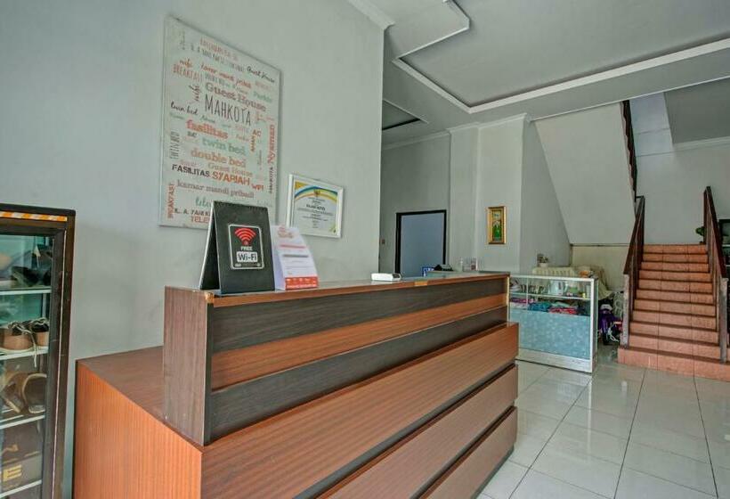 호텔 Oyo 3757 Mahkota Syariah Guesthouse