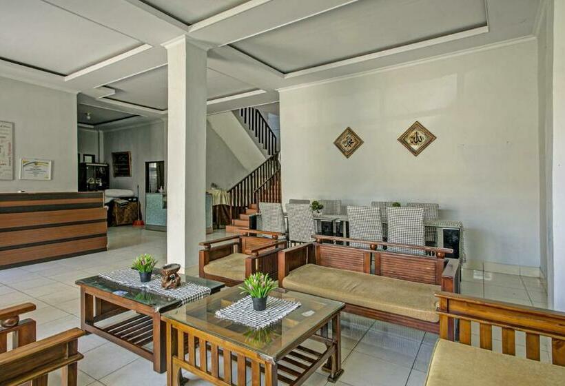 호텔 Oyo 3757 Mahkota Syariah Guesthouse