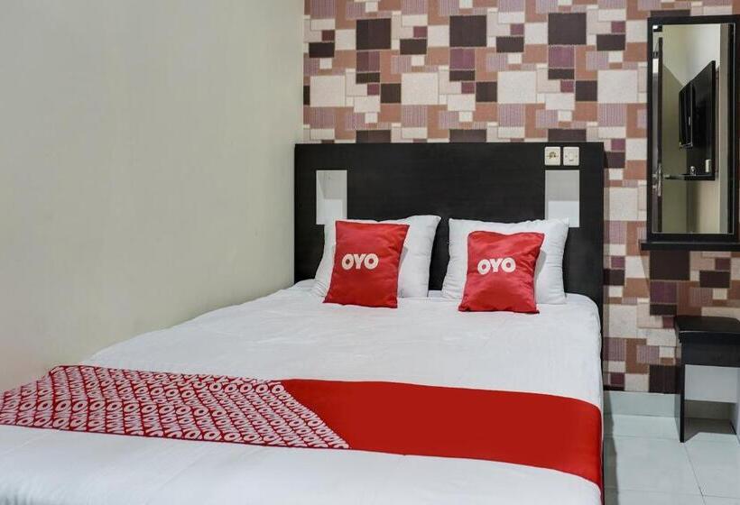 Отель Oyo 3826 Columbus Residence K11