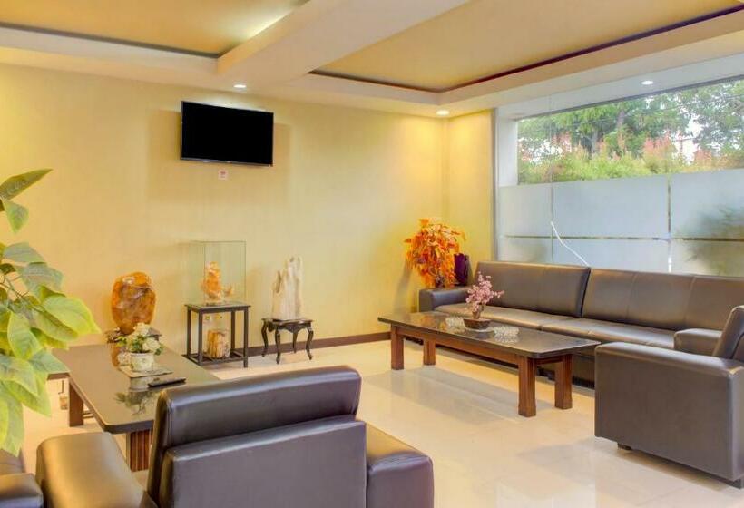 Otel Oyo 3951  Tw Rancagoong