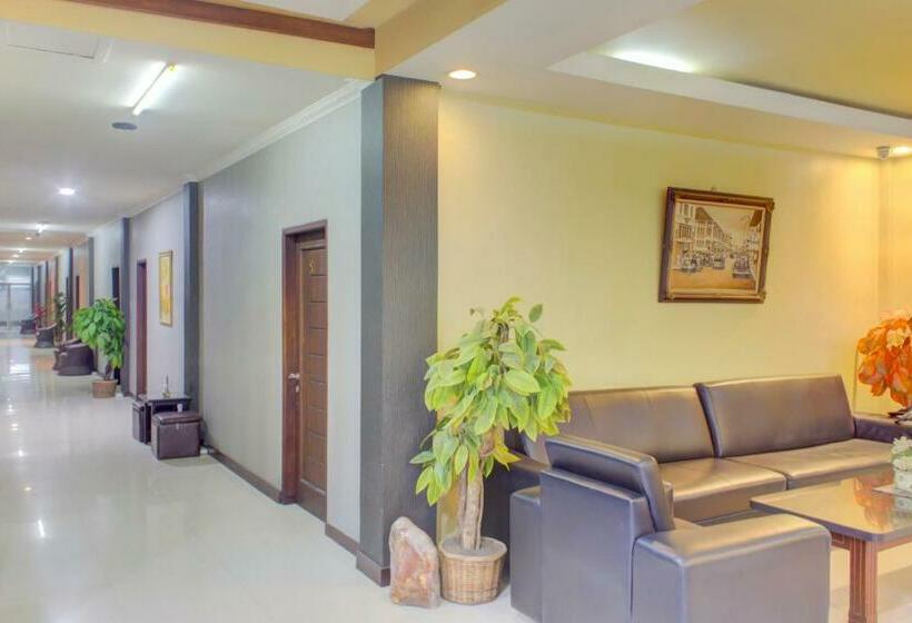 Otel Oyo 3951  Tw Rancagoong